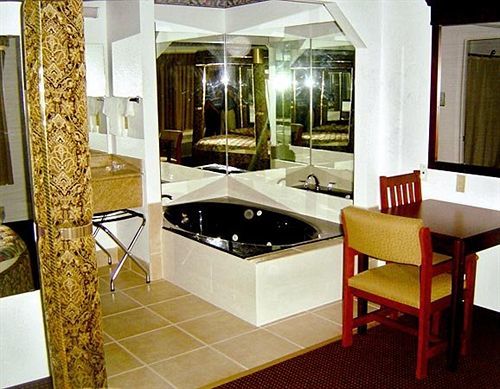 Hotel Downtown Dallas/cotton Bowl 2*