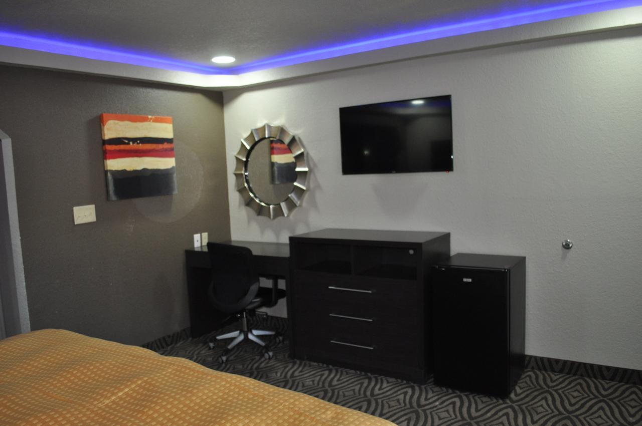 Hotel Downtown Dallas/cotton Bowl 2*