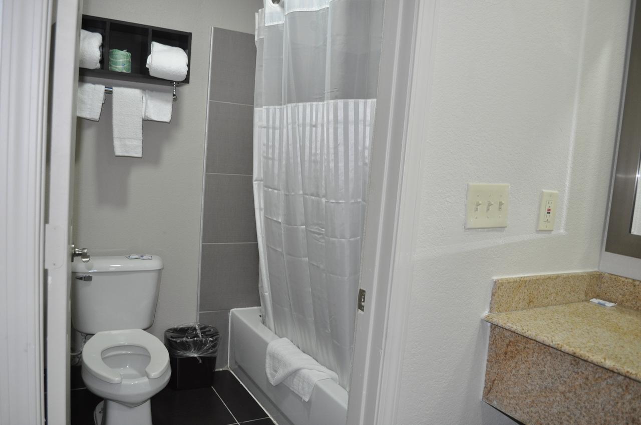 Downtown Dallas/cotton Bowl Hotel Dallas